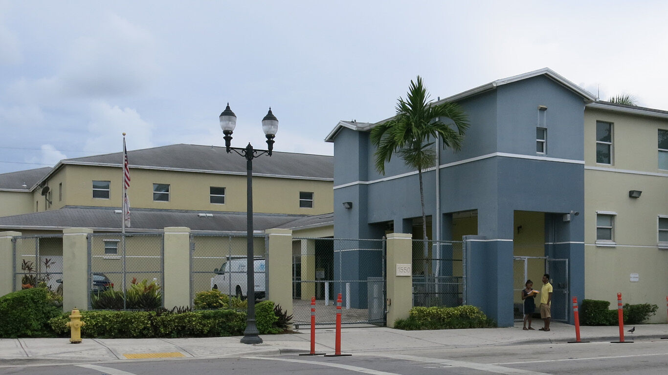 Multifamily Housing - AM750-CP, FL-Generic